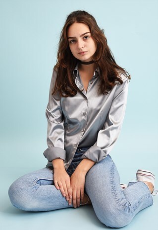 90'S RETRO Y2K SHIMMER SILVER PARTY MOMS SHIRT TOP