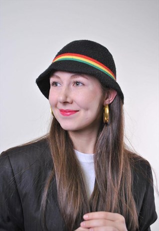 VINTAGE WOMEN HOLIDAY BLACK HAT WITH STRIPE