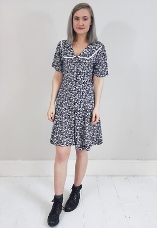 VINTAGE 80'S BLUE AND WHITE BUTTON DOWN DRESS