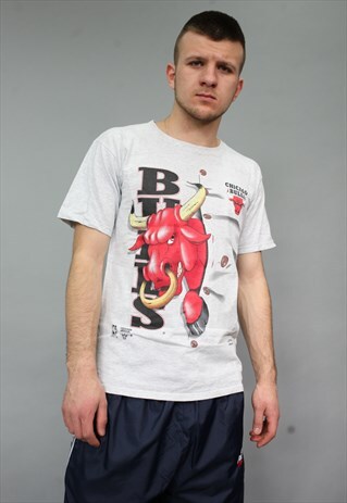 VINTAGE CHICAGO BULLS T-SHIRT