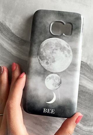 LUNA MOON TRIO MONOGRAM PHONE CASE - WHITE INITAILS