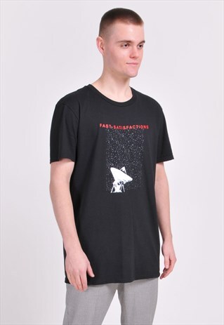 BLACK FAST-SATISFACTIONS T-SHIRT