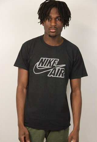 VINTAGE NIKE TSHIRT