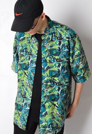 VINTAGE 90S GREEN JUNGLE SILK SHORT SLEEVE SHIRT