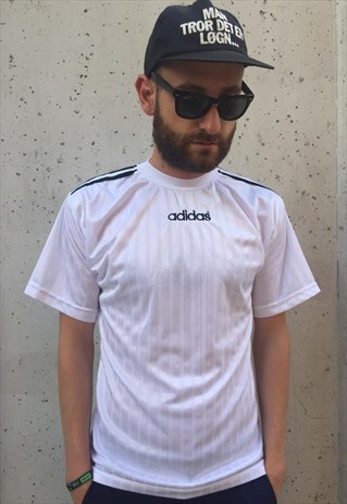 VINTAGE ADIDAS JERSEY MADE IN CANADA (443)
