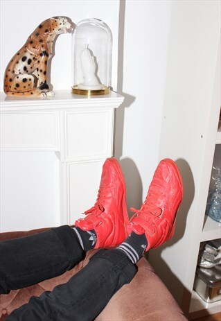 RARE VINTAGE 80S CHERRY RED HIGH TOP LEATHER SNEAKERS