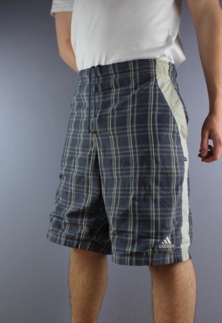 VINTAGE ADIDAS SHORTS IN PLAID BLUE WITH POCKETS AND EMBROID