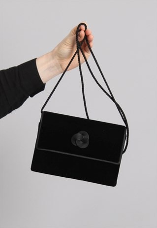 VINTAGE 80S BLACK VELVET CROSS BODY CLUTCH BAG