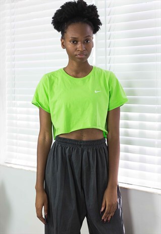 VINTAGE NIKE CROP TOP LOGO 90S X 2.8
