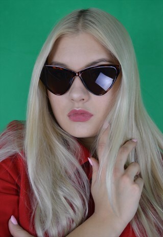 VINTAGE BROWN CAT EYE SUNGLASSES