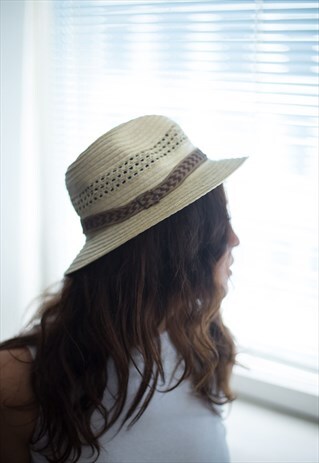 VINTAGE 80'S STRAW HAT