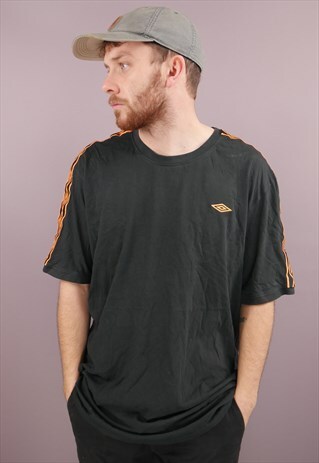 VINTAGE UMBRO T-SHIRT IN BLACK WITH NEON ORANGE LOGO