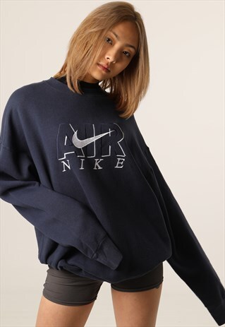 VINTAGE NIKE EMBROIDERED SPELL OUT SWEATSHIRT