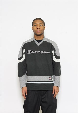 VINTAGE CHAMPION SWEATSHIRT