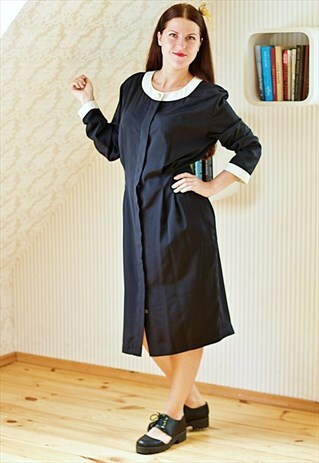 BLACK VINTAGE DRESS WITH WHITE ROUND COLLAR
