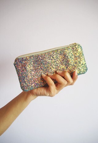 GLITTER SUNGLASSES CASE IN PURPLE RAINBOW