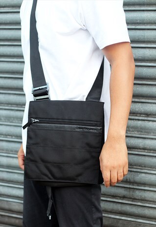 VINTAGE CALVIN KLEIN JEANS MESSENGER BAG