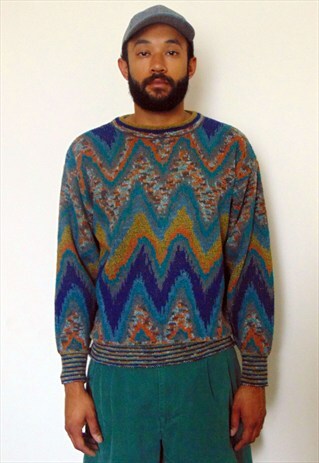 90S CLASSIC ZIG ZAG PATTERNED TEXTURED JUMPER MEDIUM