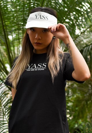 VISOR IN WHITE WITH LOGO