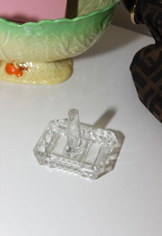 VINTAGE 1930S ART DECO CLEAR CUT GLASS RING HOLDER