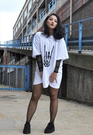 WHITE SLOGAN OVERSIZED T-SHIRT ROCK AND ROLL SKELETON