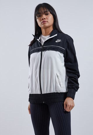 VINTAGE NIKE TRACK JACKET