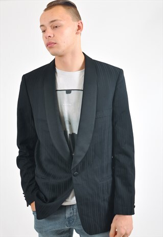 VINTAGE 90'S SUIT BLAZER JACKET IN BLACK