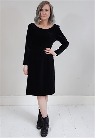 VINTAGE 90'S BLACK VELVET LONG SLEEVED COCKTAIL DRESS