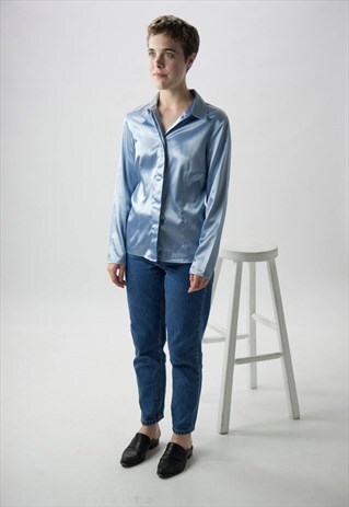 SILKY METALLIC BLOUSE / LIGHT BLUE PEARLISH BUTTON UP