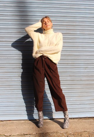 CORDUROY TROUSERS IN BROWN