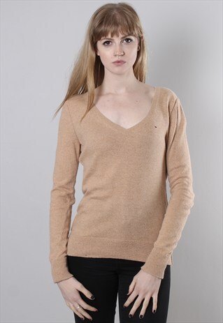 VINTAGE 90S TOMMY HILFIGER BEIGE V NECK JUMPER