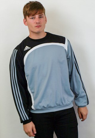 VINTAGE ADIDAS SWEATSHIRT