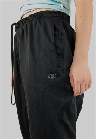 BLACKOUT VINTAGE CHAMPION JOGGERS ESSENTIALS