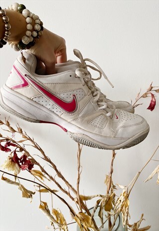 VINTAGE Y2K 00S RETRO NIKE SPORTS SNEAKERS TRAINERS WHITE