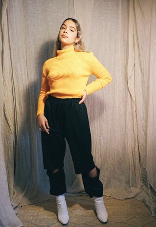 VINTAGE 60S BRIGHT YELLOW TURTLE NECK
