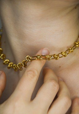 Gold Knotted Neklace