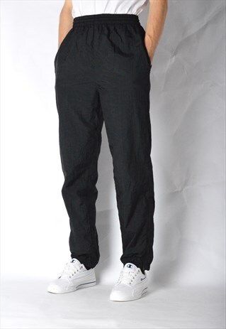 VINTAGE 90S BLACK SHELL CHAMPION SPORTS PANTS