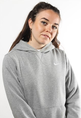 grey nike hoodie with white tick