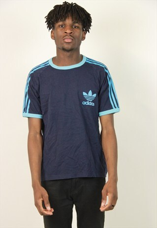 VINTAGE ADIDAS TSHIRT