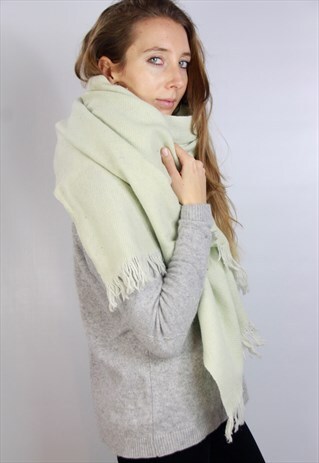 WHITE WOOL SCARF / OVERSIZE SCARF WHITE