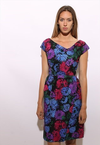 VINTAGE 50S FITTED BLACK FLORAL PRINT DRESS WIGGLE M-L