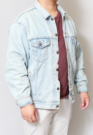 VINTAGE 1990'S LEVI"S OVERSIZED LIGHT WASH DENIM JACKET
