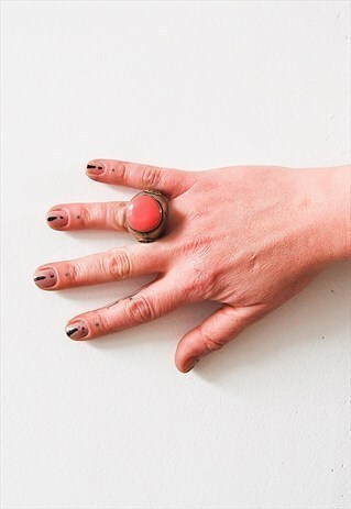 VINTAGE ETHNIC SILVER METAL RING WITH SALMON PINK STONE