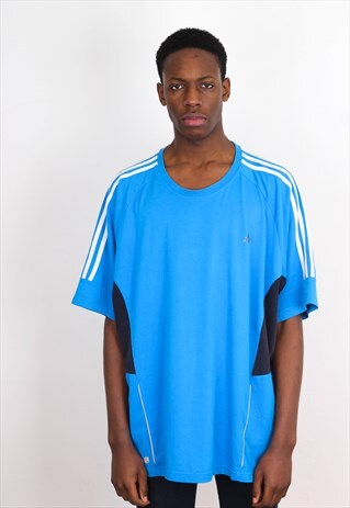 VINTAGE ADIDAS T SHIRT