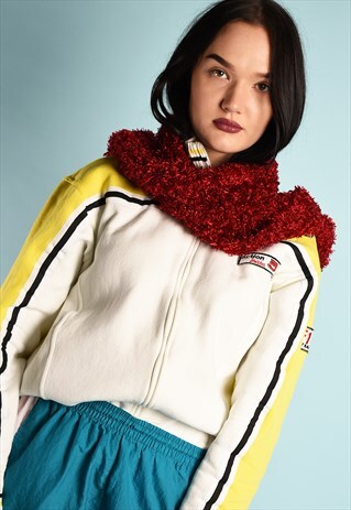 VINTAGE Y2K RETRO KITSCH FURY FLUFFY SCARF IN RED
