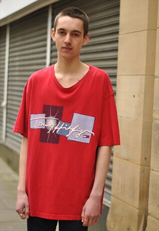 VINTAGE TOMMY HILFIGER SPELL OUT TSHIRT