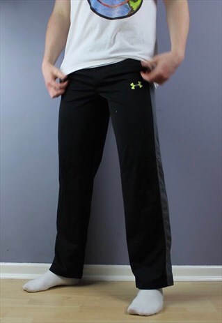 VINTAGE UNDER ARMOUR JOGGERS IN BLACK WITH PRINTED LOGO