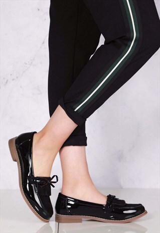 BOW TRIM SUEDE FRINGE LOAFERS IN BLACK PATENT