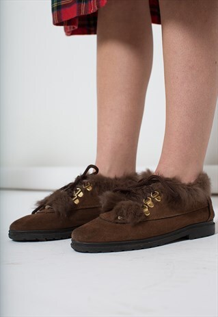 FURRY BROWN SUEDE FLAT SHOES
