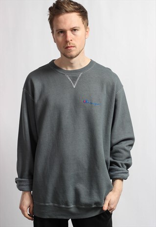 VINTAGE CHAMPION SWEATSHIRT